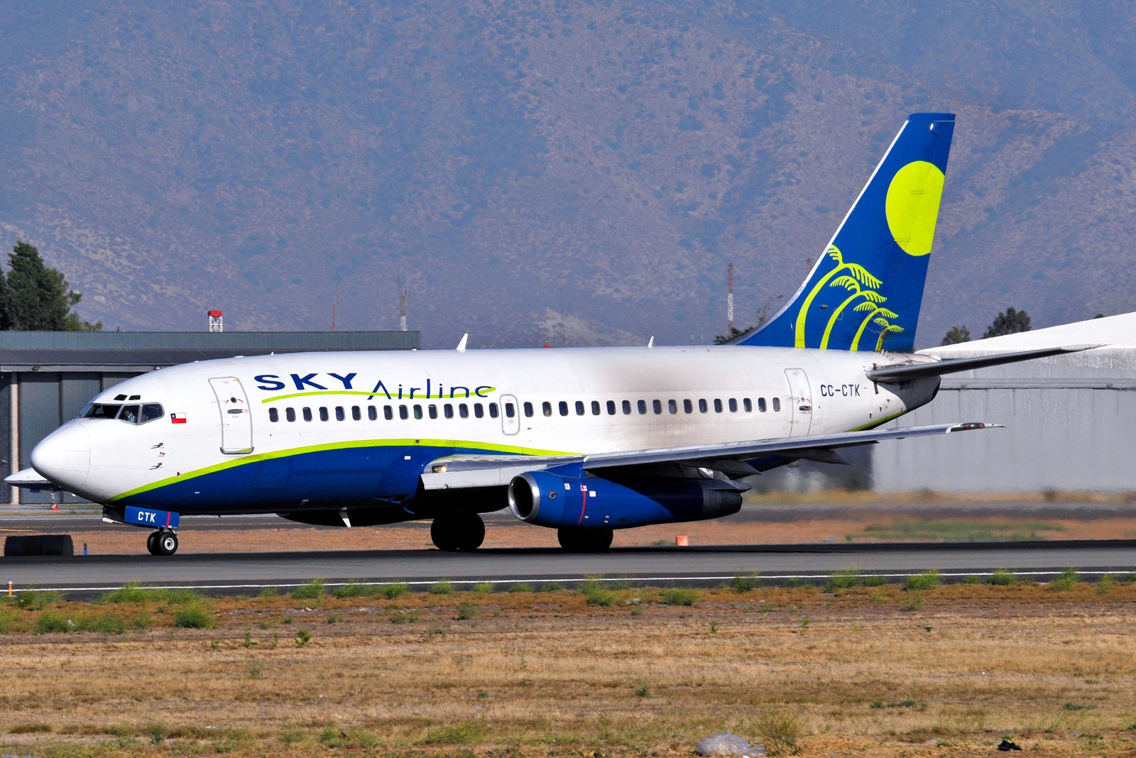 CC-CTK - Boeing 737-200 (Adv)