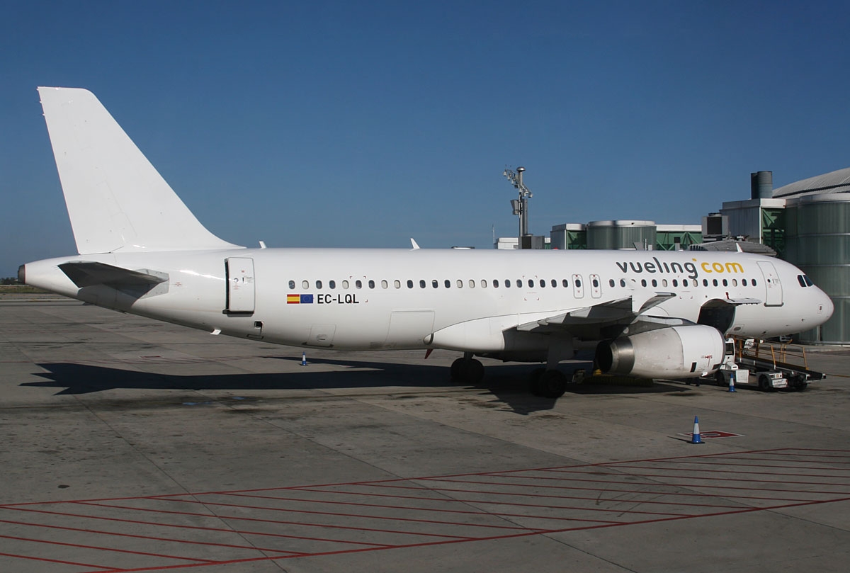 EC-LQL - Airbus A320