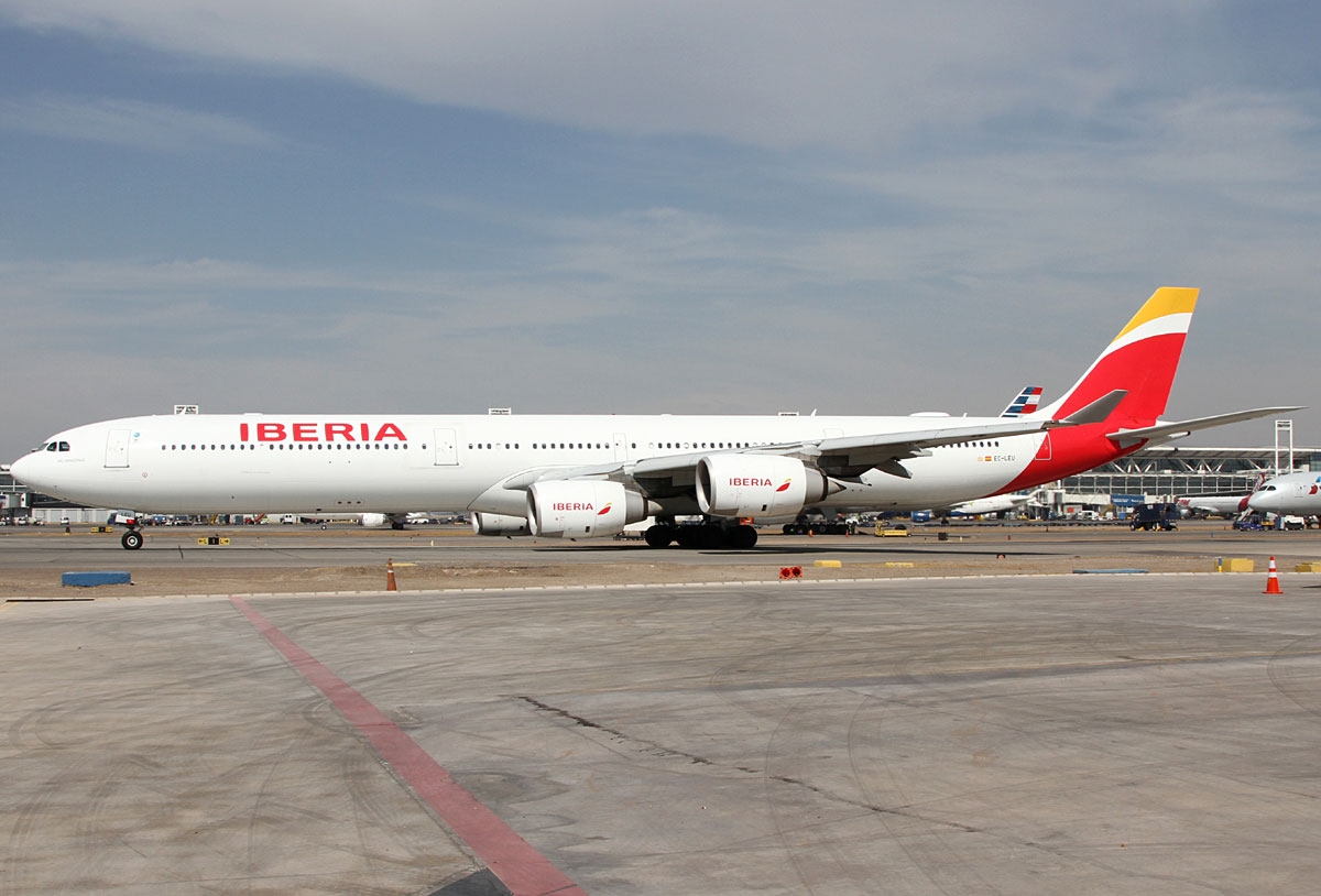 EC-LEU - Airbus A340-600