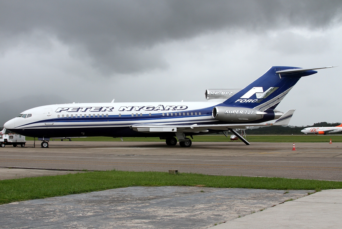 VP-BPZ - Boeing 727-17(RE)