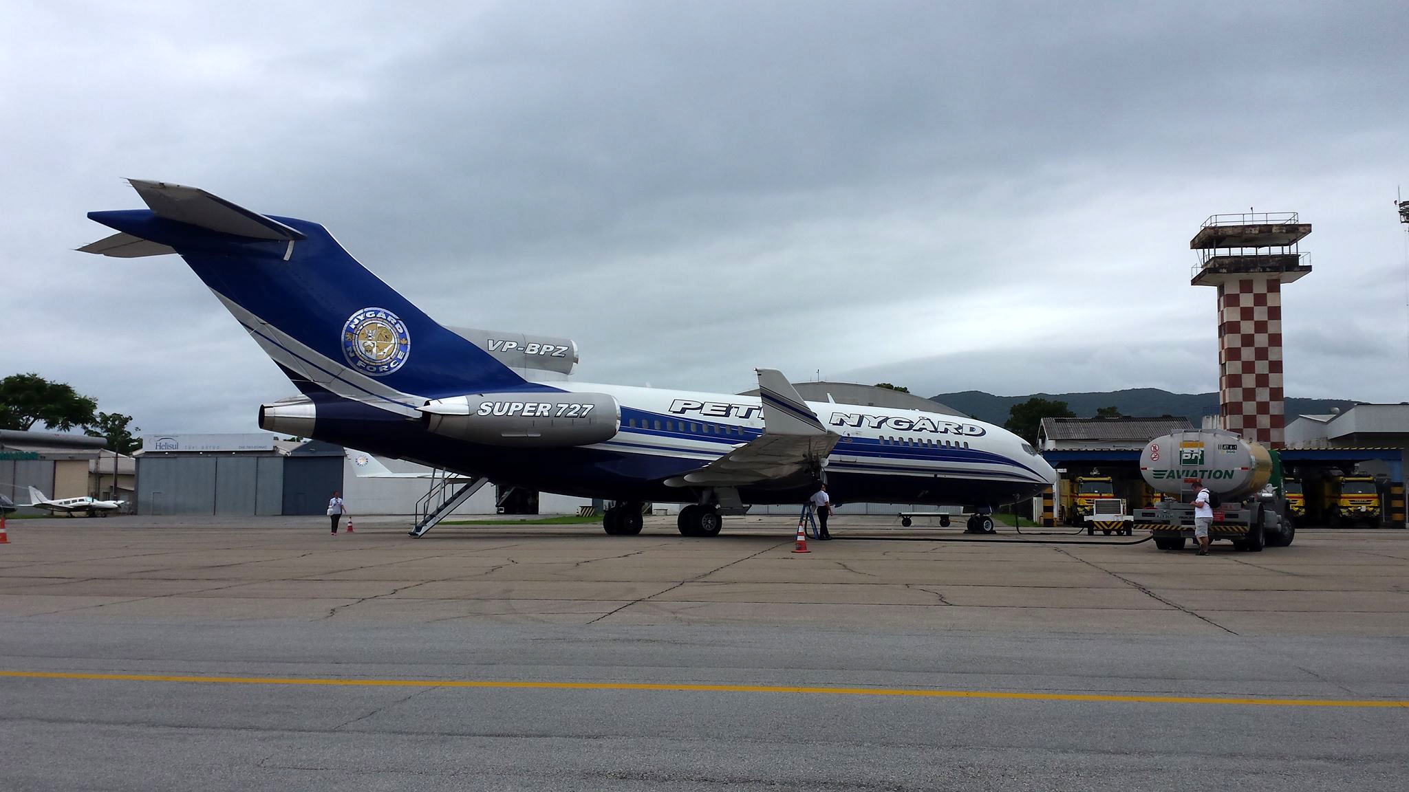 VP-BPZ - Boeing 727-17(RE)