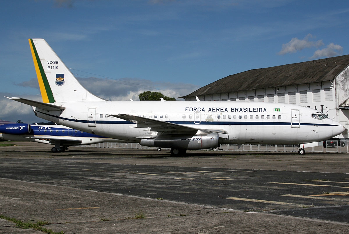 FAB2116 - Boeing 737-200