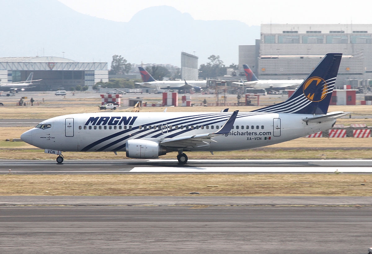 XA-VCN - Boeing 737-300