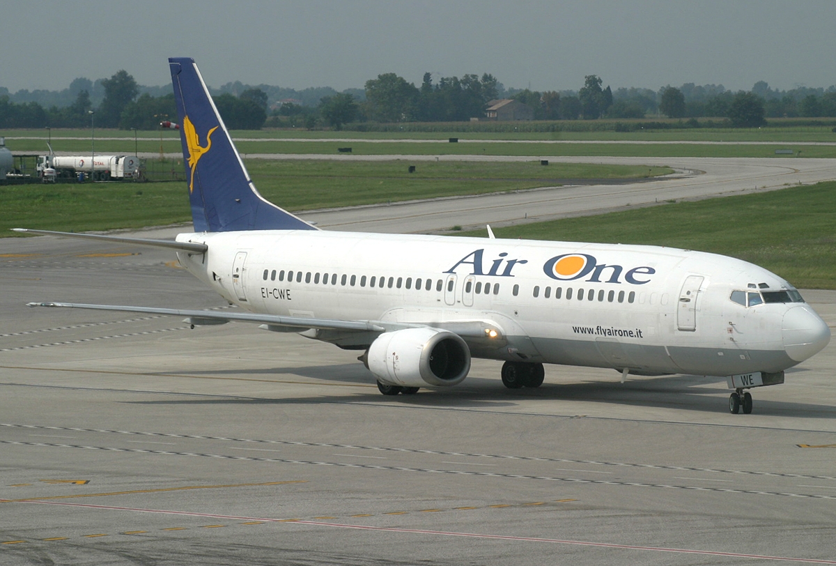 EI-CWE - Boeing 737-400