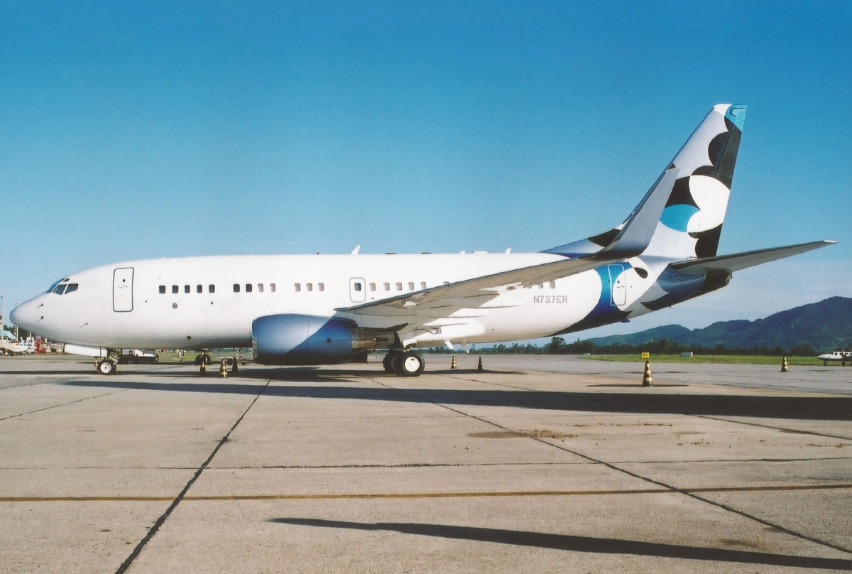 N737ER - Boeing 737-700 BBJ