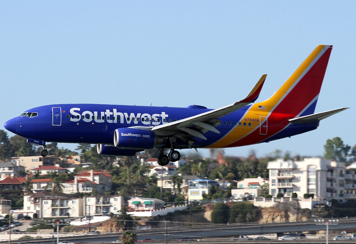 N7840A - Boeing 737-700