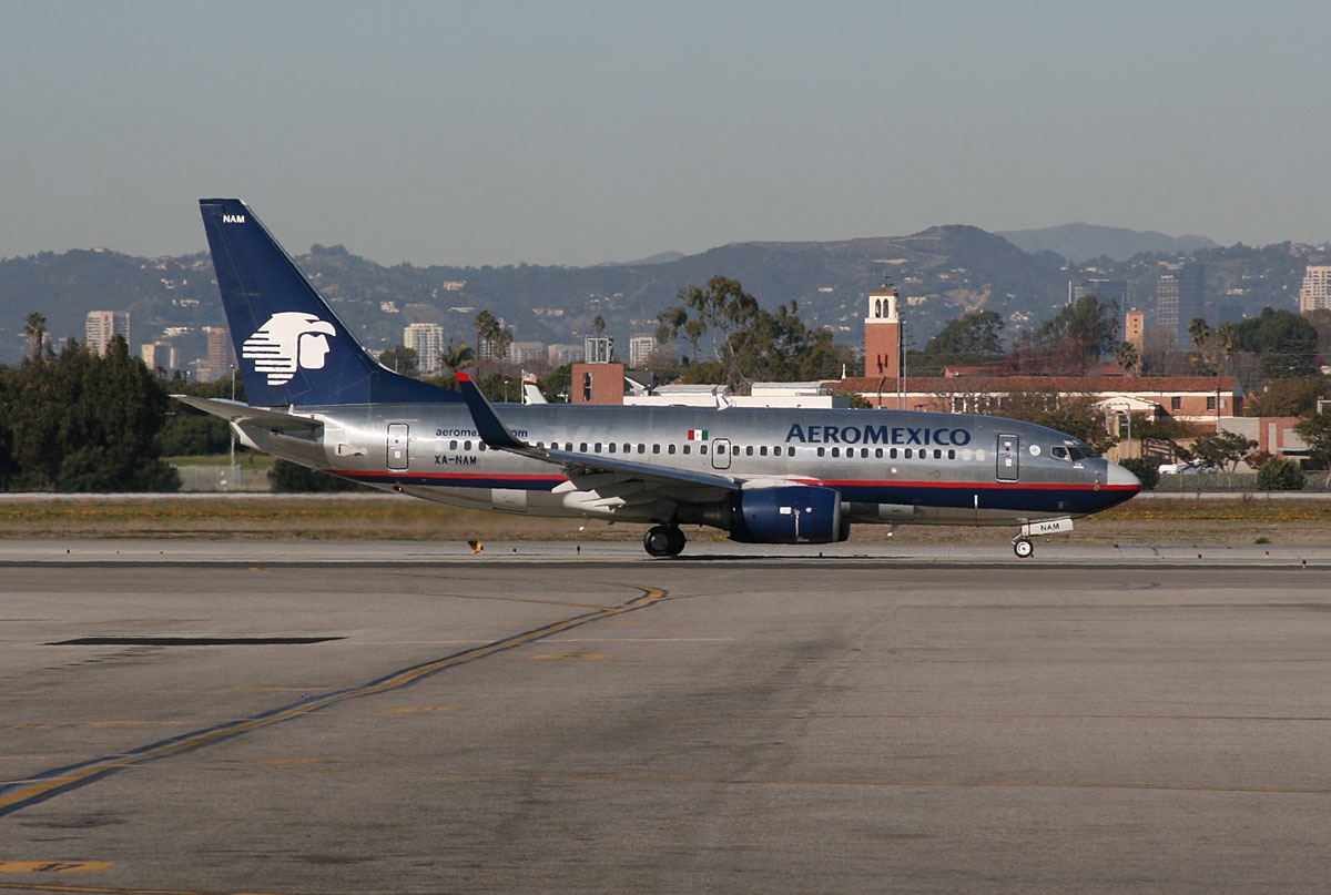 XA-NAM - Boeing 737-700