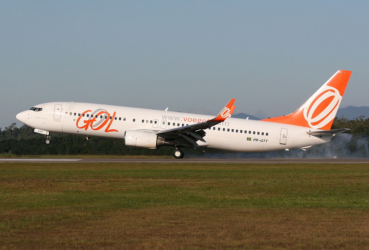 PR-GTT - Boeing 737-800