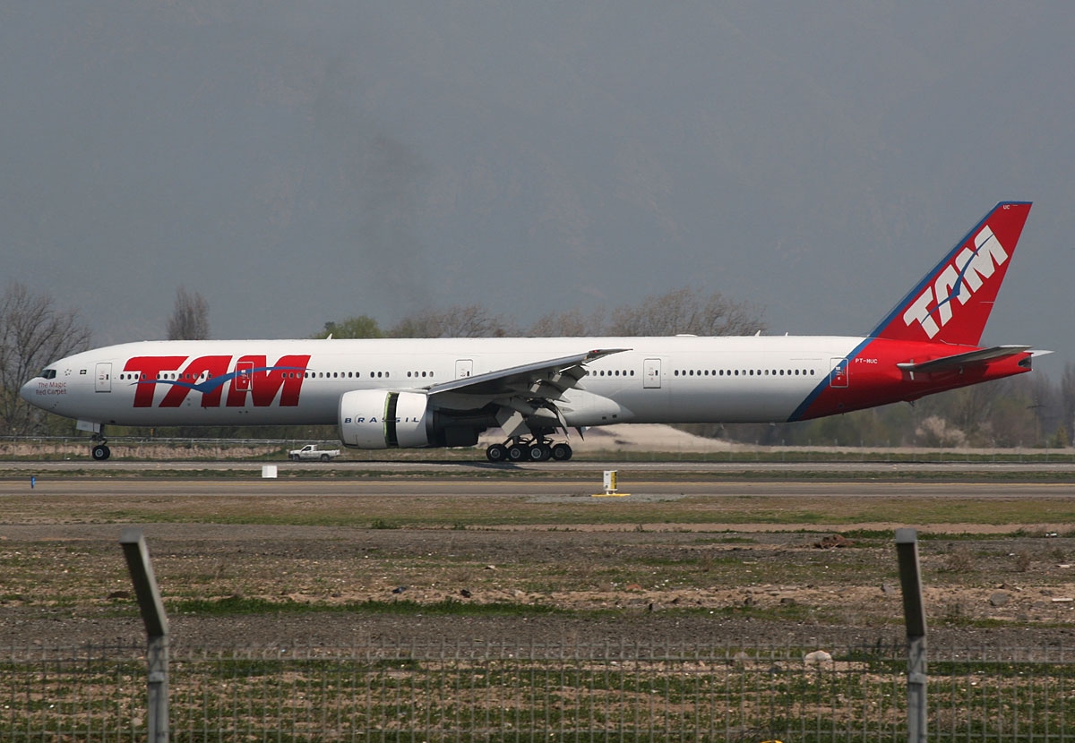 PT-MUC - Boeing 777-300ER