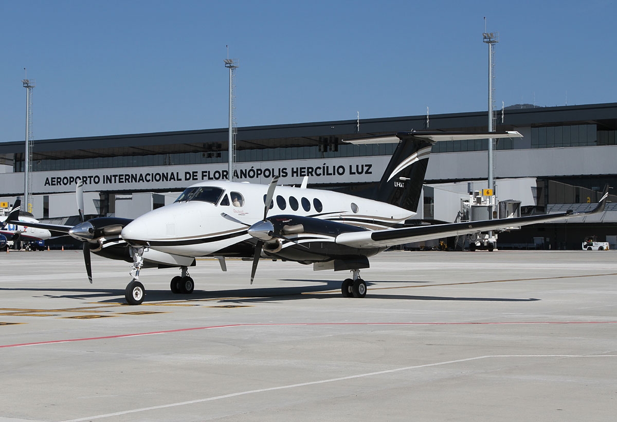 LV-KAT - Beechcraft B200GT Super King Air