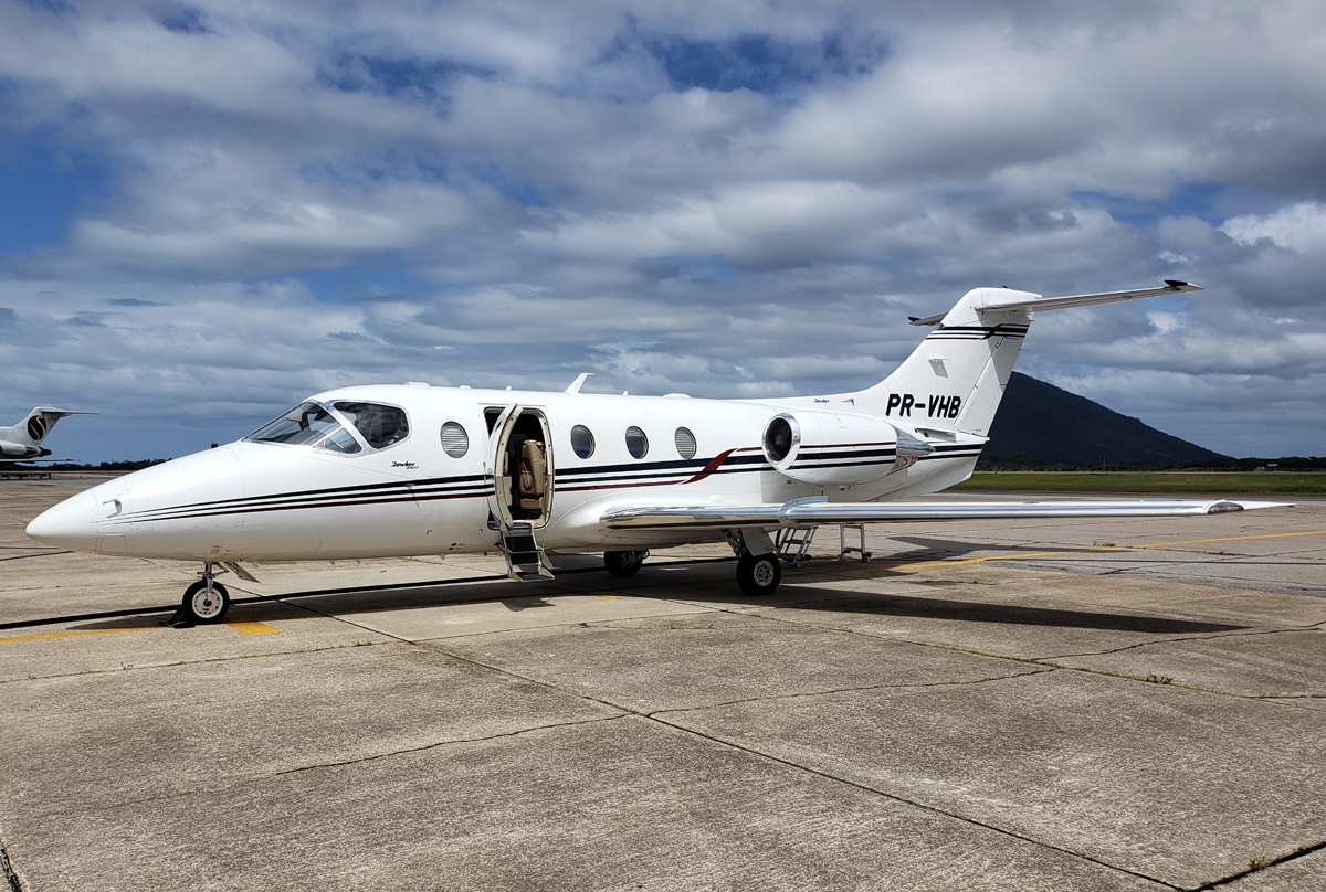 PR-VHB - Hawker 400XP