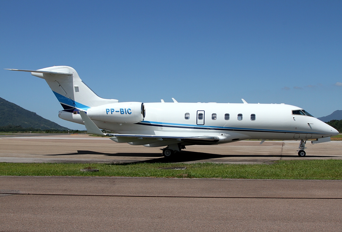 PP-BIC - Bombardier BD-100-1A10 Challenger 300