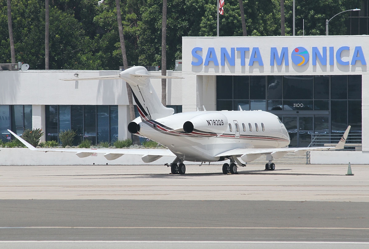 N782QS - Bombardier BD-100-1A10 Challenger 350