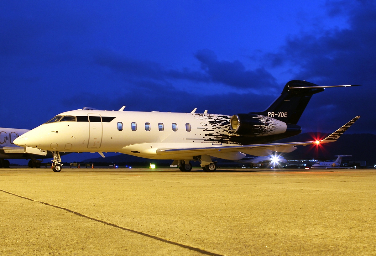 PR-XDE - Bombardier BD-100-1A10 Challenger 350