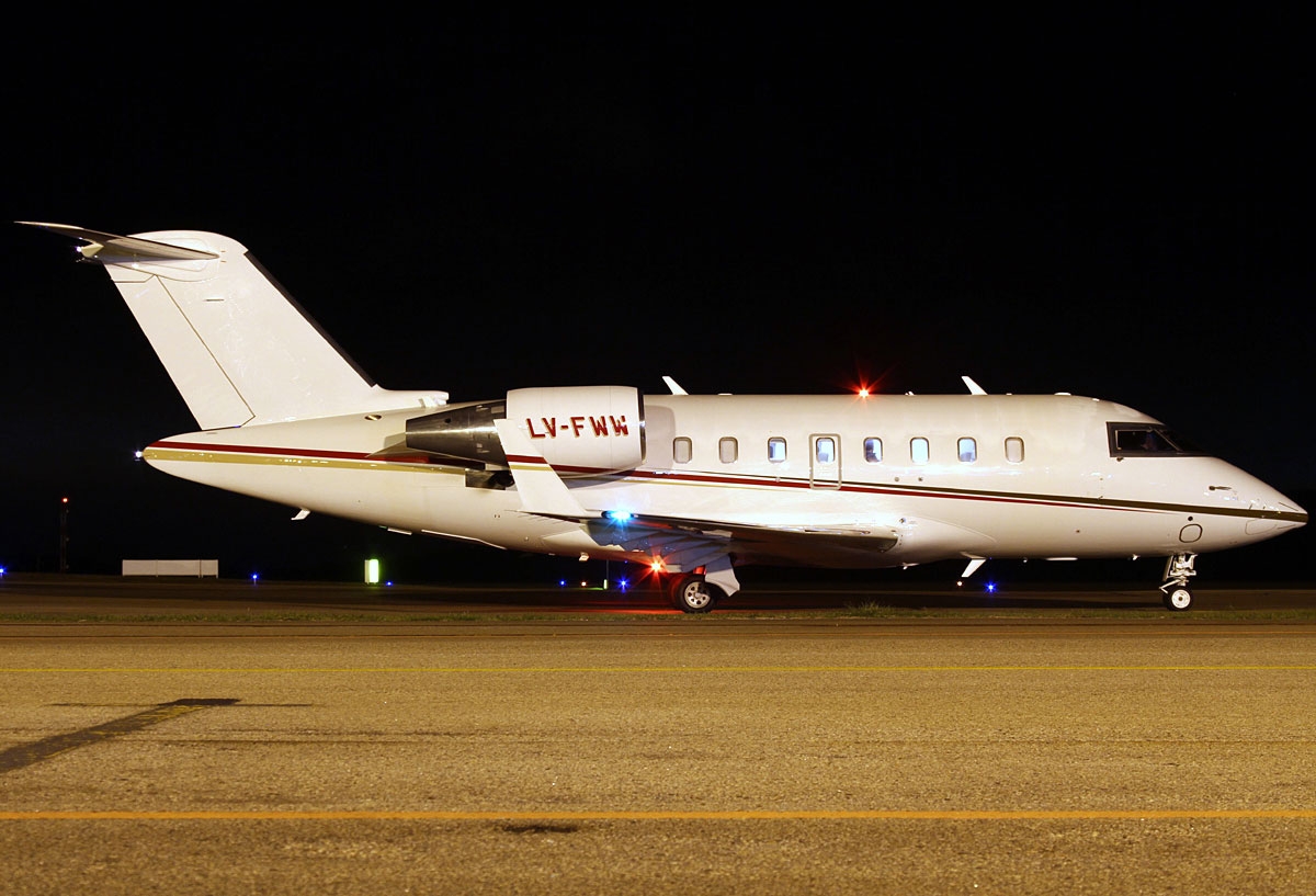 LV-FWW - Bombardier CL-600-2B16 Challenger 605