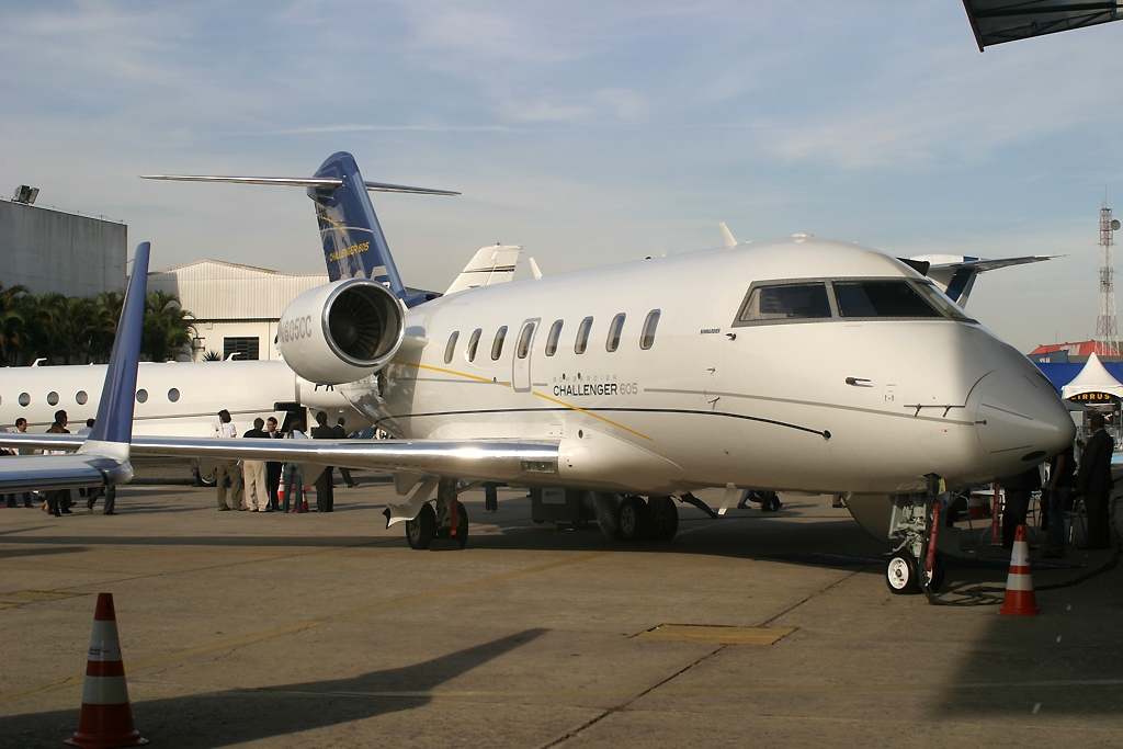 N605CC - Bombardier CL-600-2B16 Challenger 605