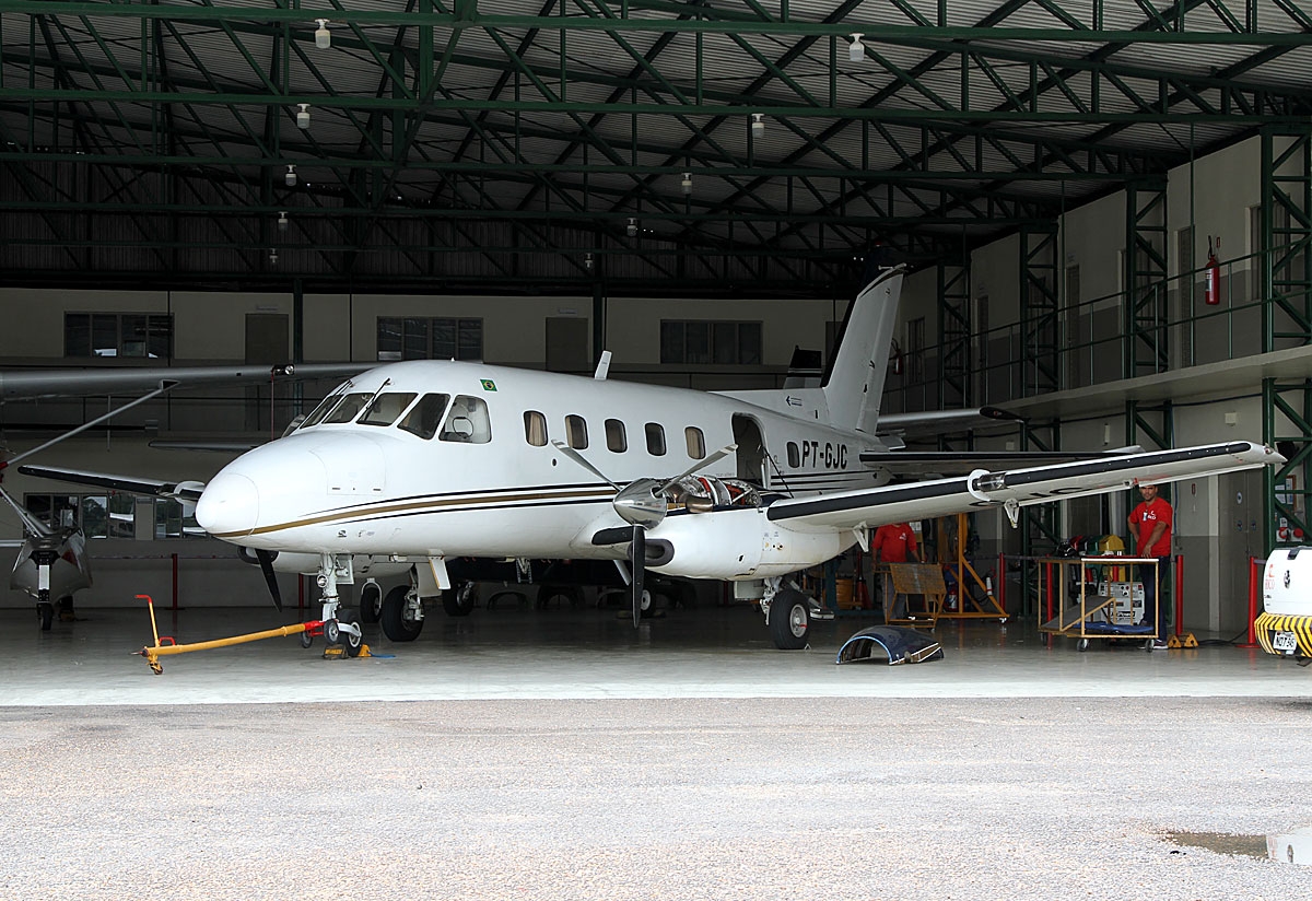 PT-GJC - Embraer EMB-110 Bandeirante