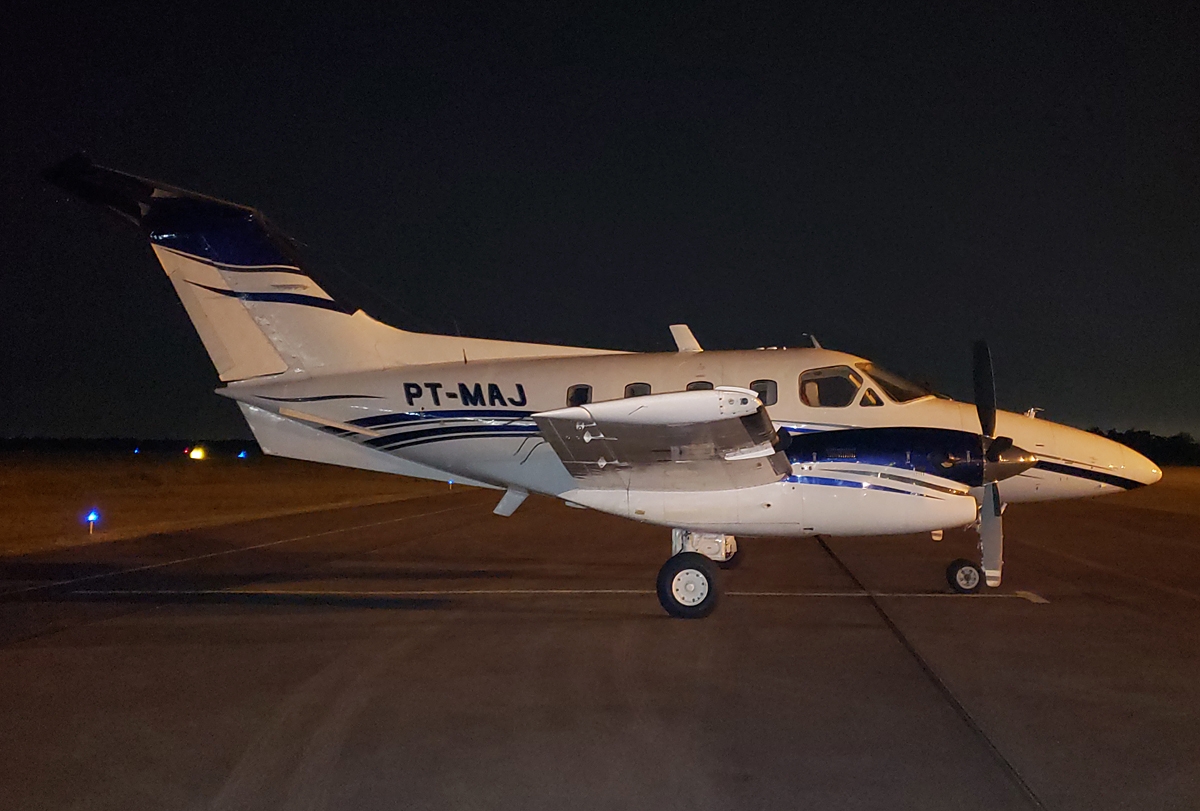 PT-MAJ - Embraer EMB-121 Xingú