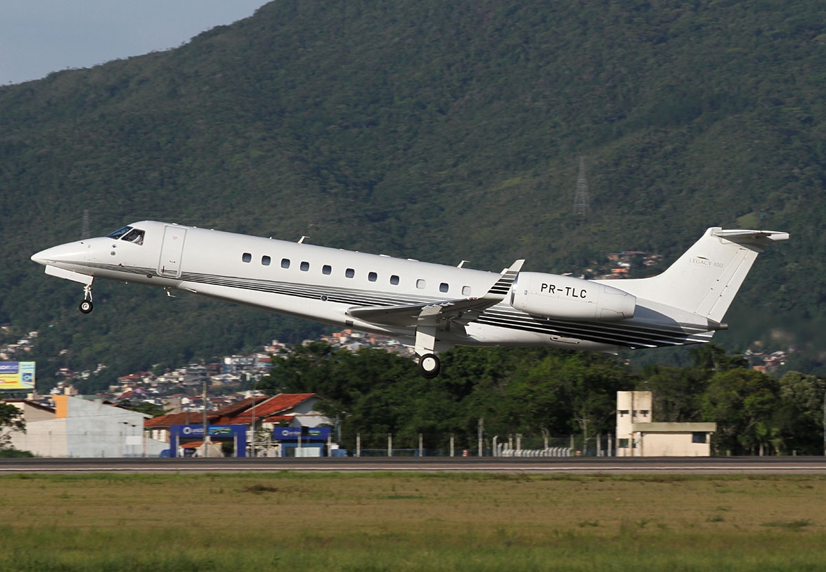 PR-TLC - Embraer ERJ-135BJ Legacy 650