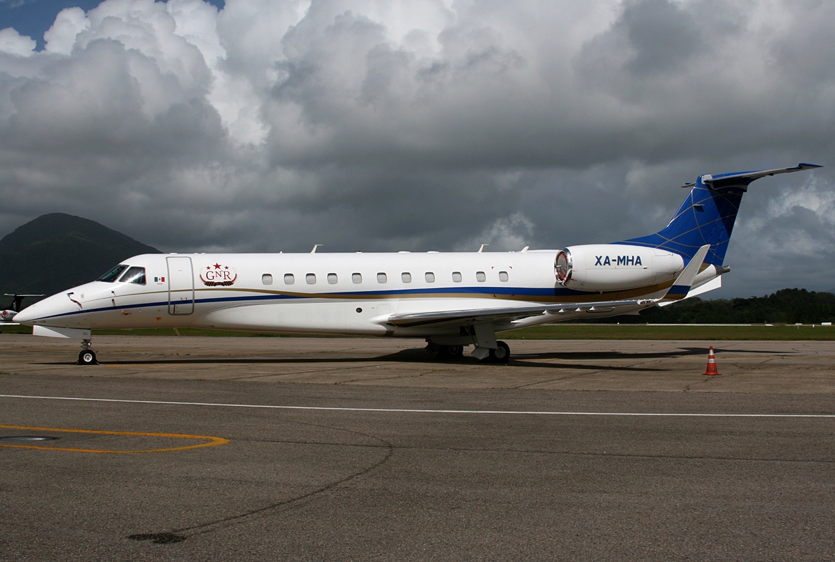 XA-MHA - Embraer EMB-135BJ Legacy 600