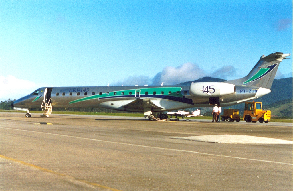 PT-ZJB - Embraer ERJ-145LR