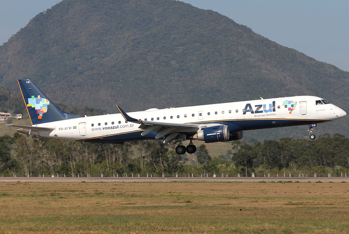 PR-AYW - Embraer 190-200IGW