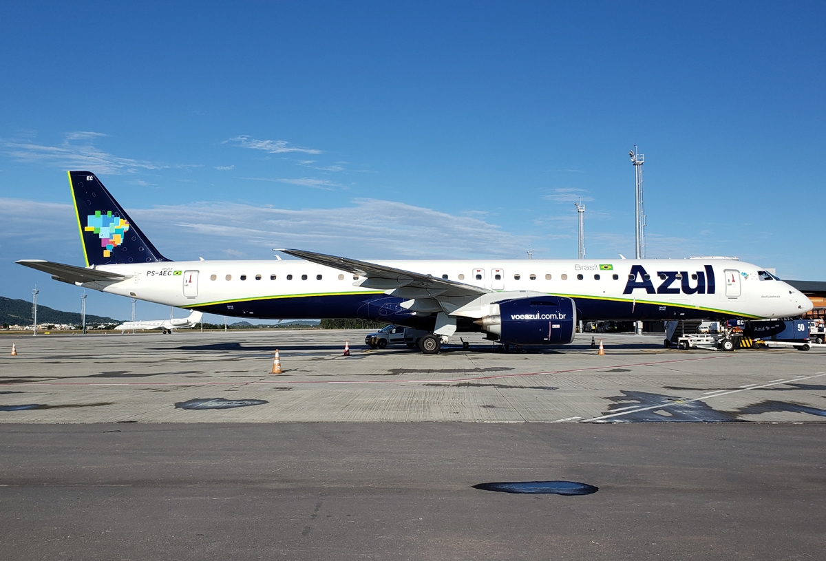 PS-AEC - Embraer 190-400STD