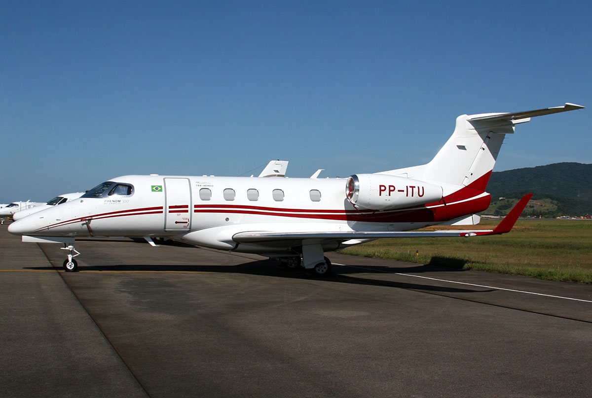 PP-ITU - Embraer EMB-505 Phenom 300