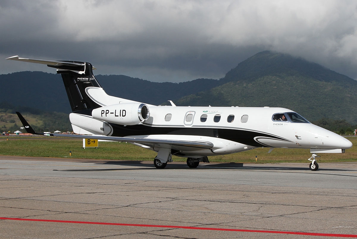 PP-LID - Embraer EMB-505 Phenom 300