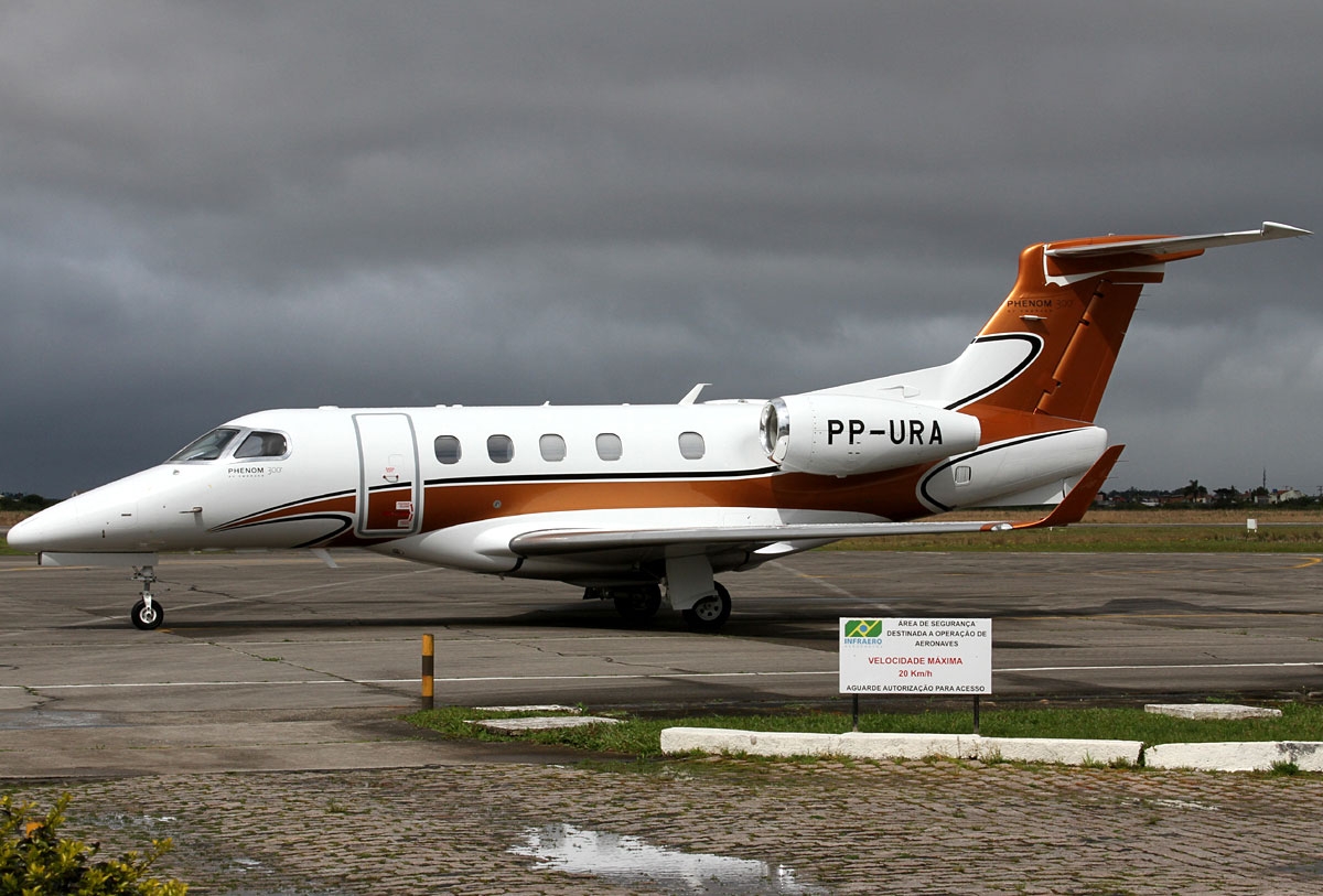 PP-URA - Embraer EMB-505 Phenom 300