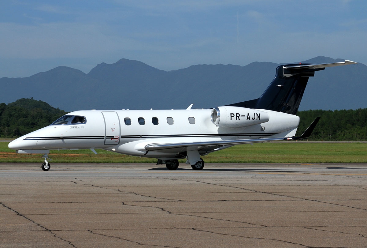 PR-AJN - Embraer EMB-505 Phenom 300