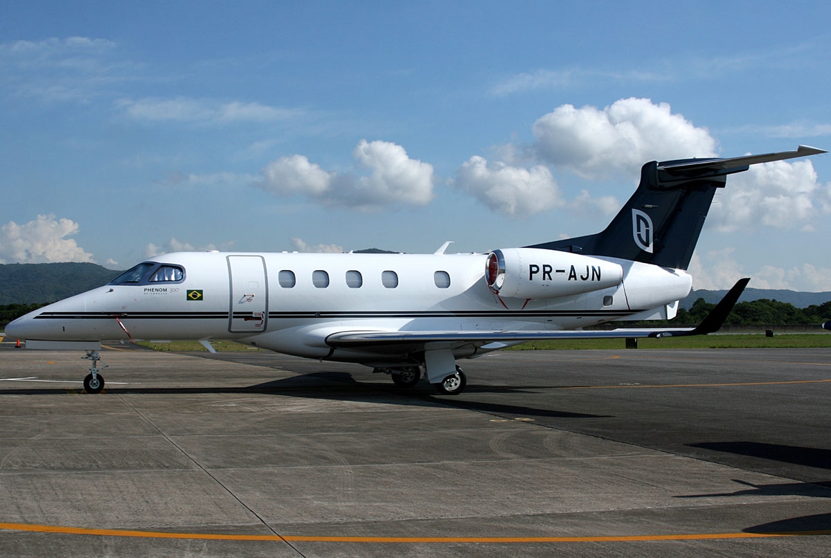 PR-AJN - Embraer EMB-505 Phenom 300