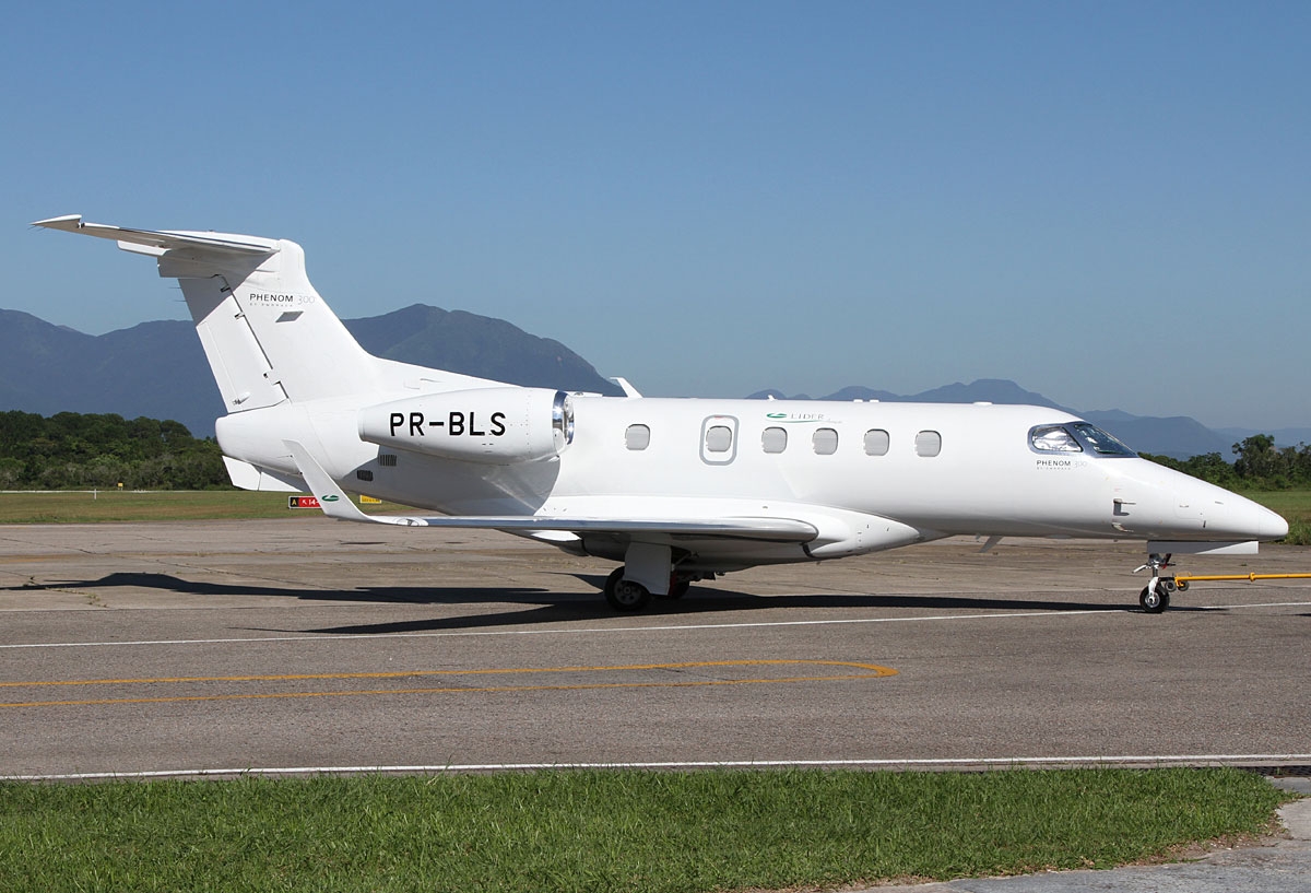 PR-BLS - Embraer EMB-505 Phenom 300