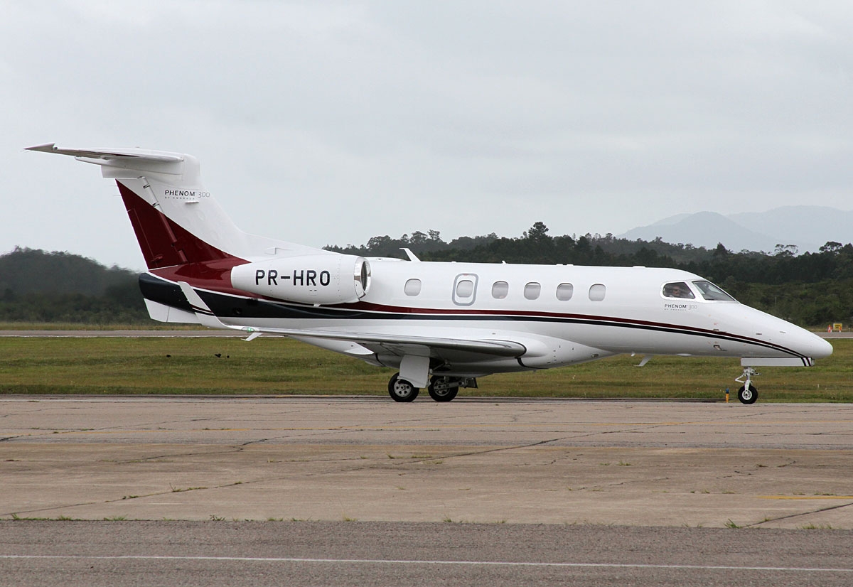 PR-HRO - Embraer EMB-505 Phenom 300