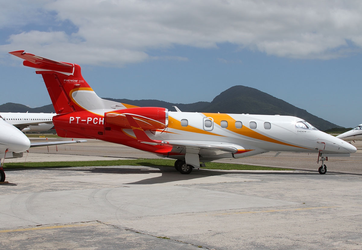 PT-PCH - Embraer EMB-505 Phenom 300