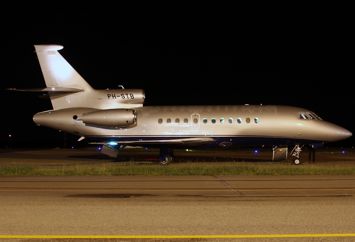 PH-STB - Dassault Falcon 900C