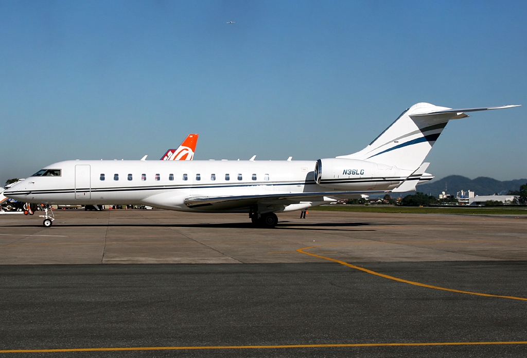 N36LG - Bombardier BD-700-1A10 Global Express XRS