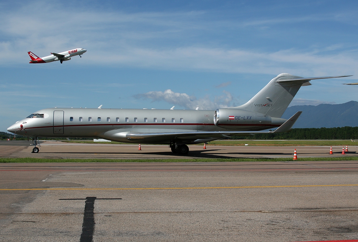 OE-LXX - Bombardier BD-700-1A10 Global Express