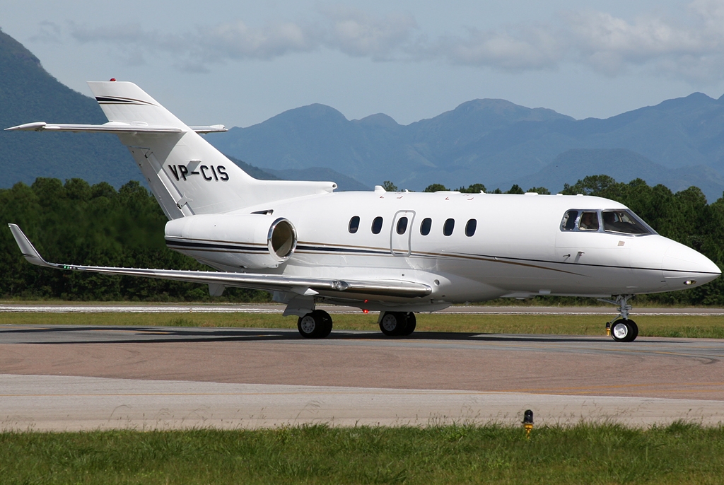 VP-CIS - Hawker Beechcraft 900XP