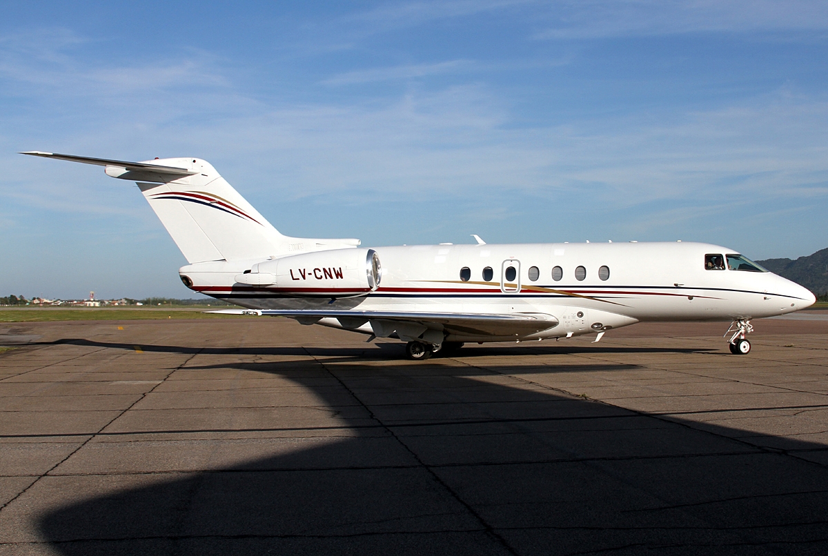 LV-CNW - Hawker Beechcraft 4000