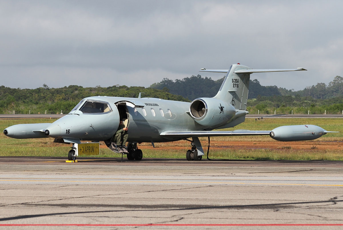 FAB2716 - Gates Learjet U-35A