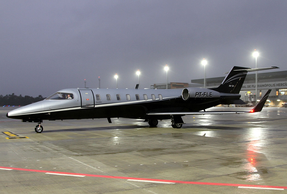 PT-FLE - Bombardier Learjet 45