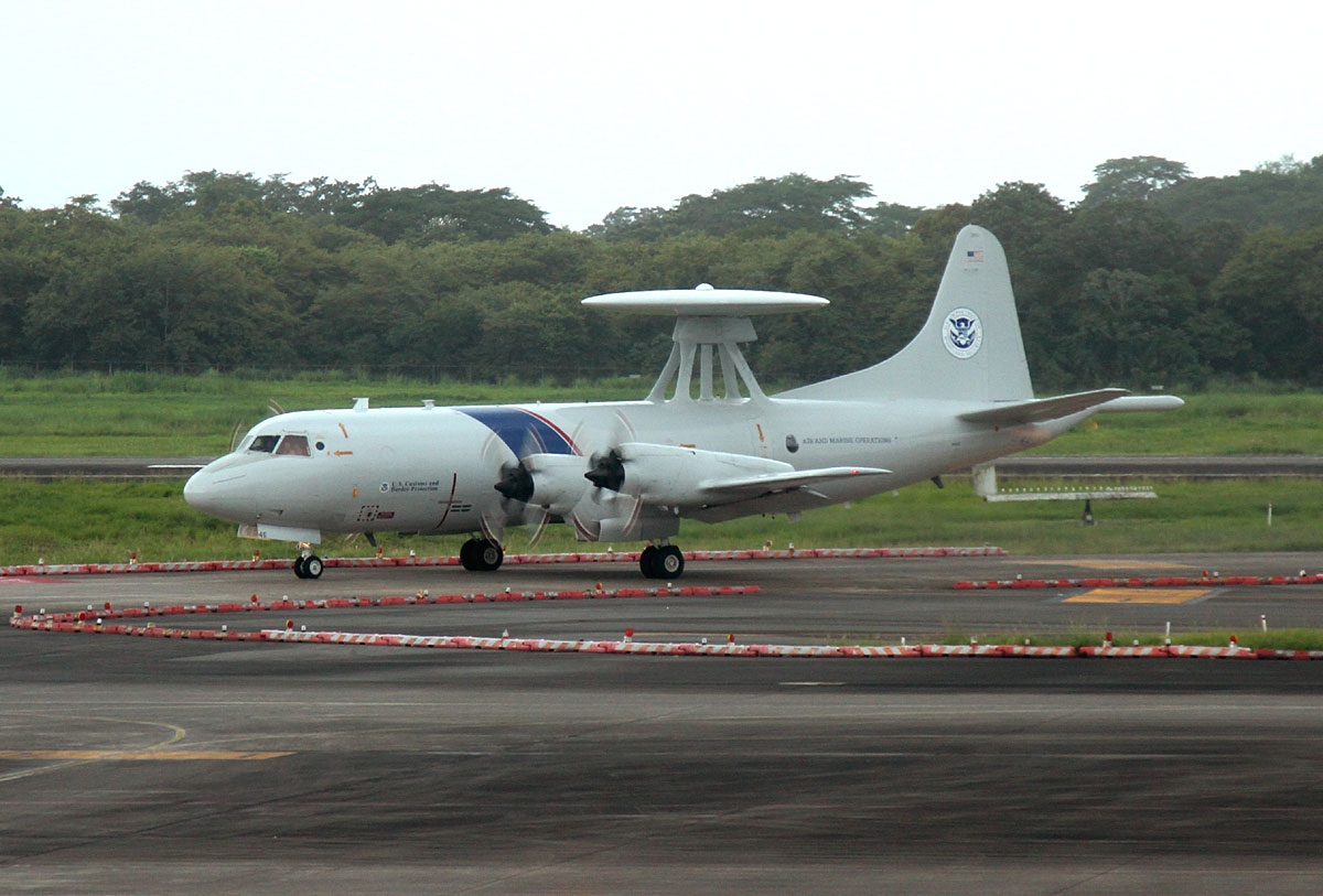 N145CS - Lockheed NP-3A Orion