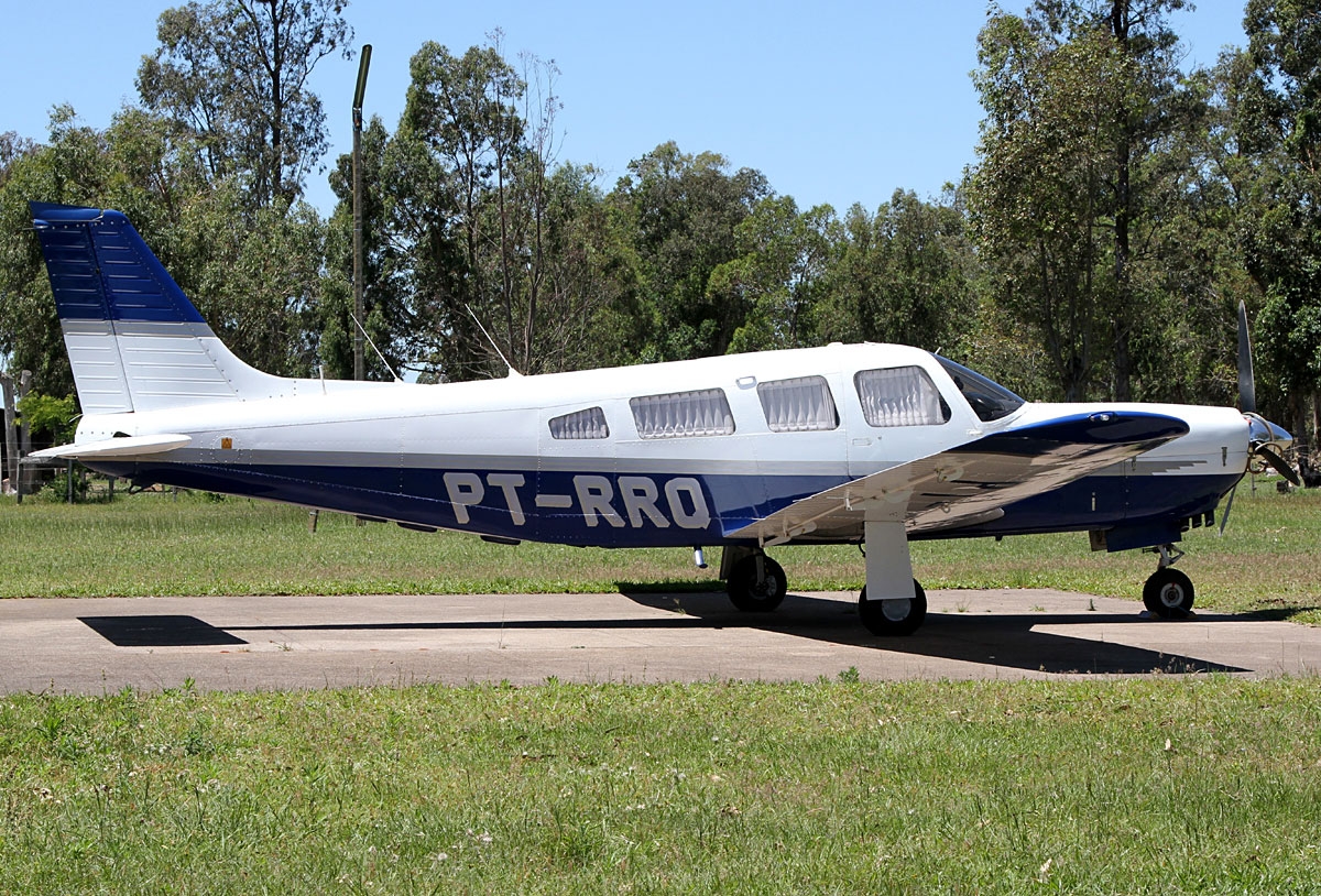 PT-RRQ - Embraer EMB-721D Sertanejo