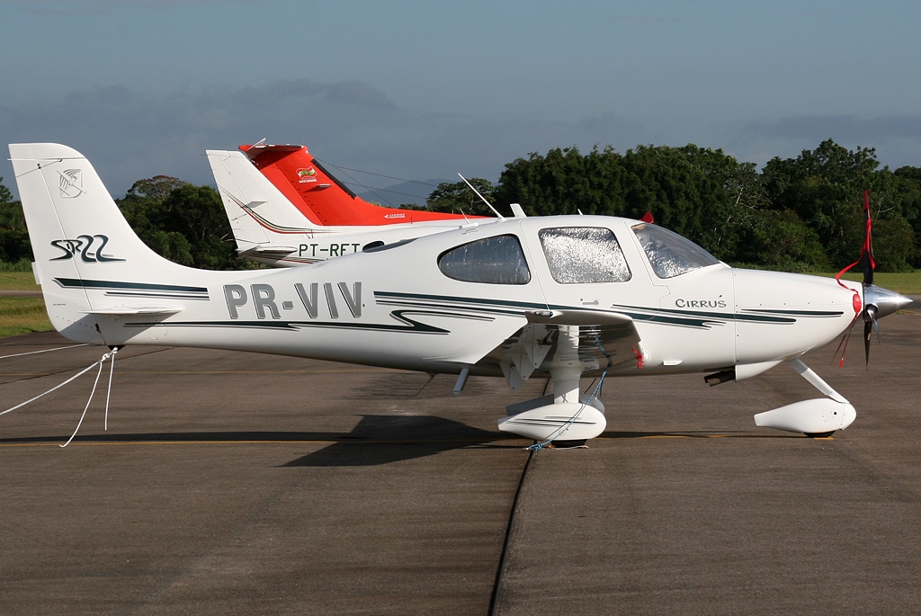 PR-VIV - Cirrus SR22