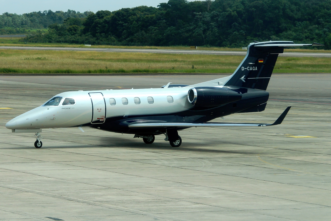 D-CAGA - Embraer EMB-505 Phenom 300