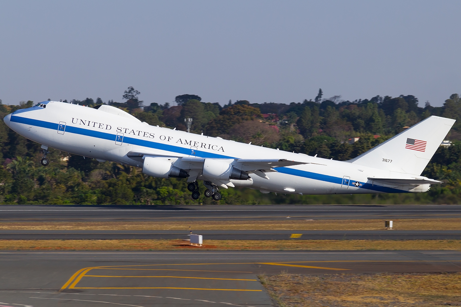 73-1677 - Boeing E-4B