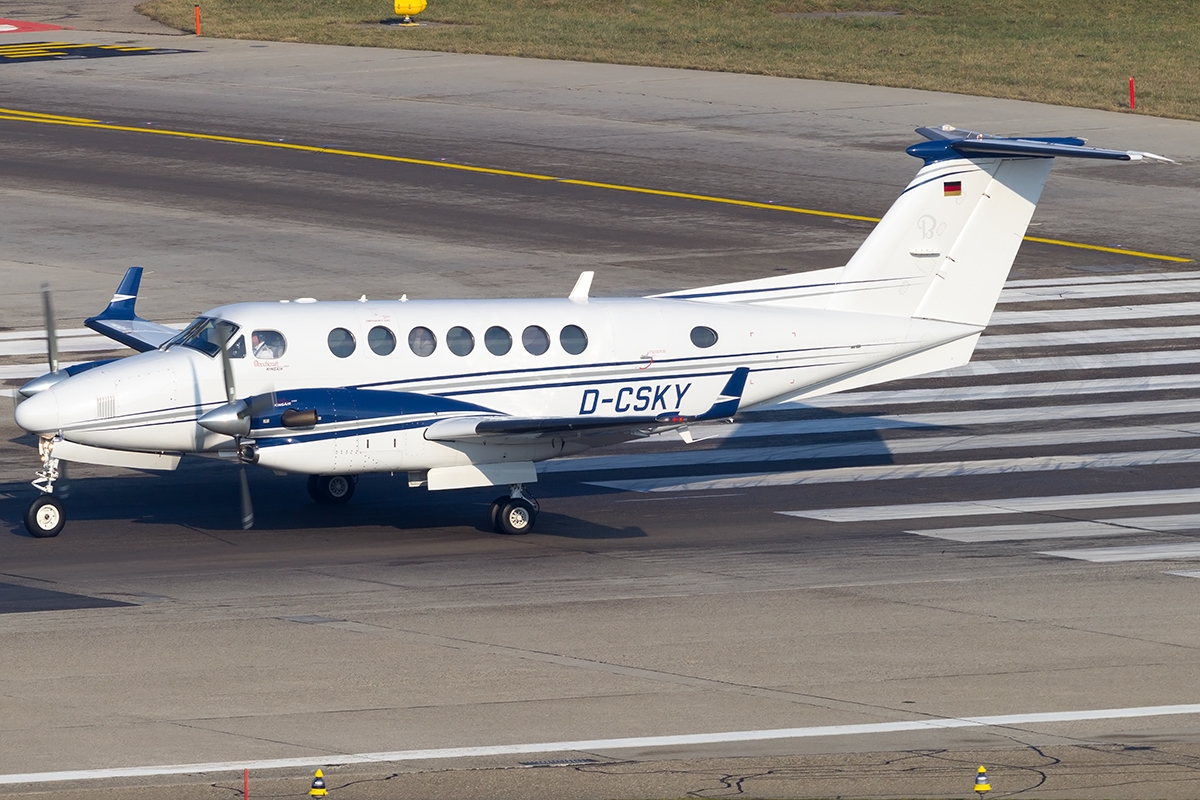 D-CSKY - Beechcraft B300 King Air 350