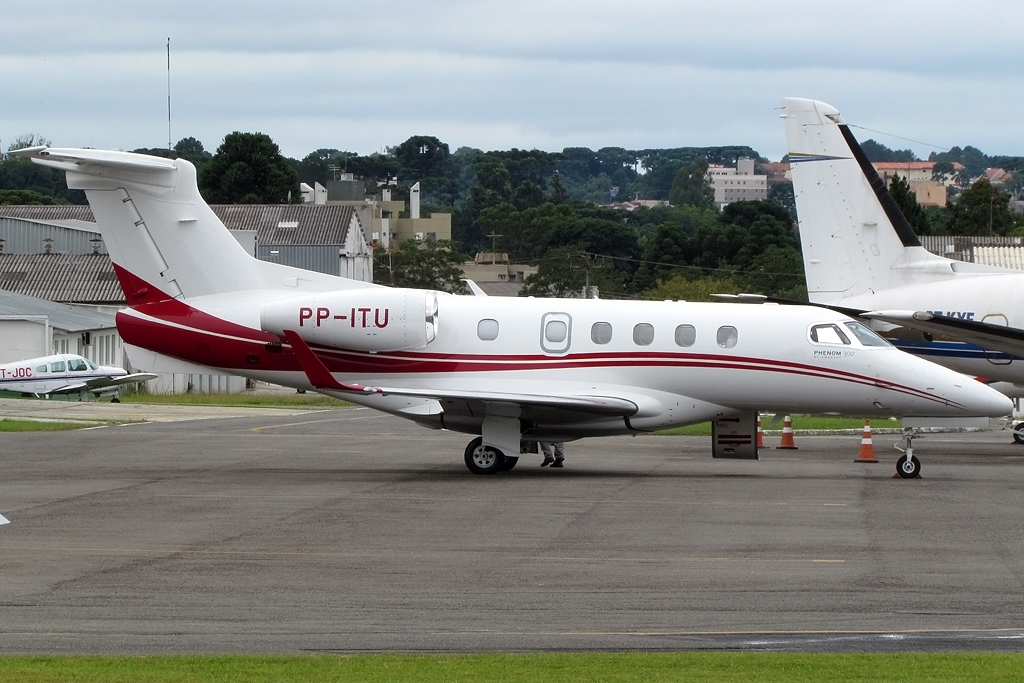 PP-ITU - Embraer EMB-505 Phenom 300