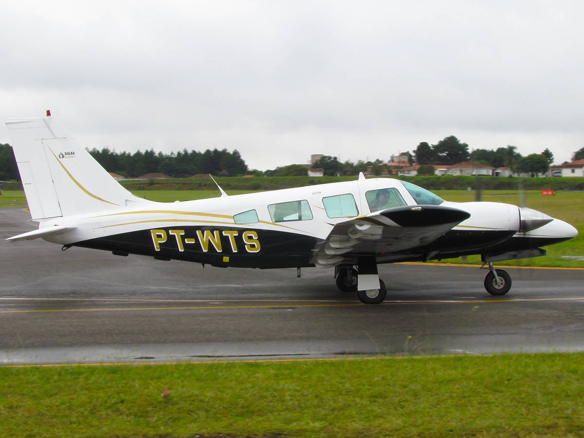 PT-WTS - Embraer EMB-810D Seneca III